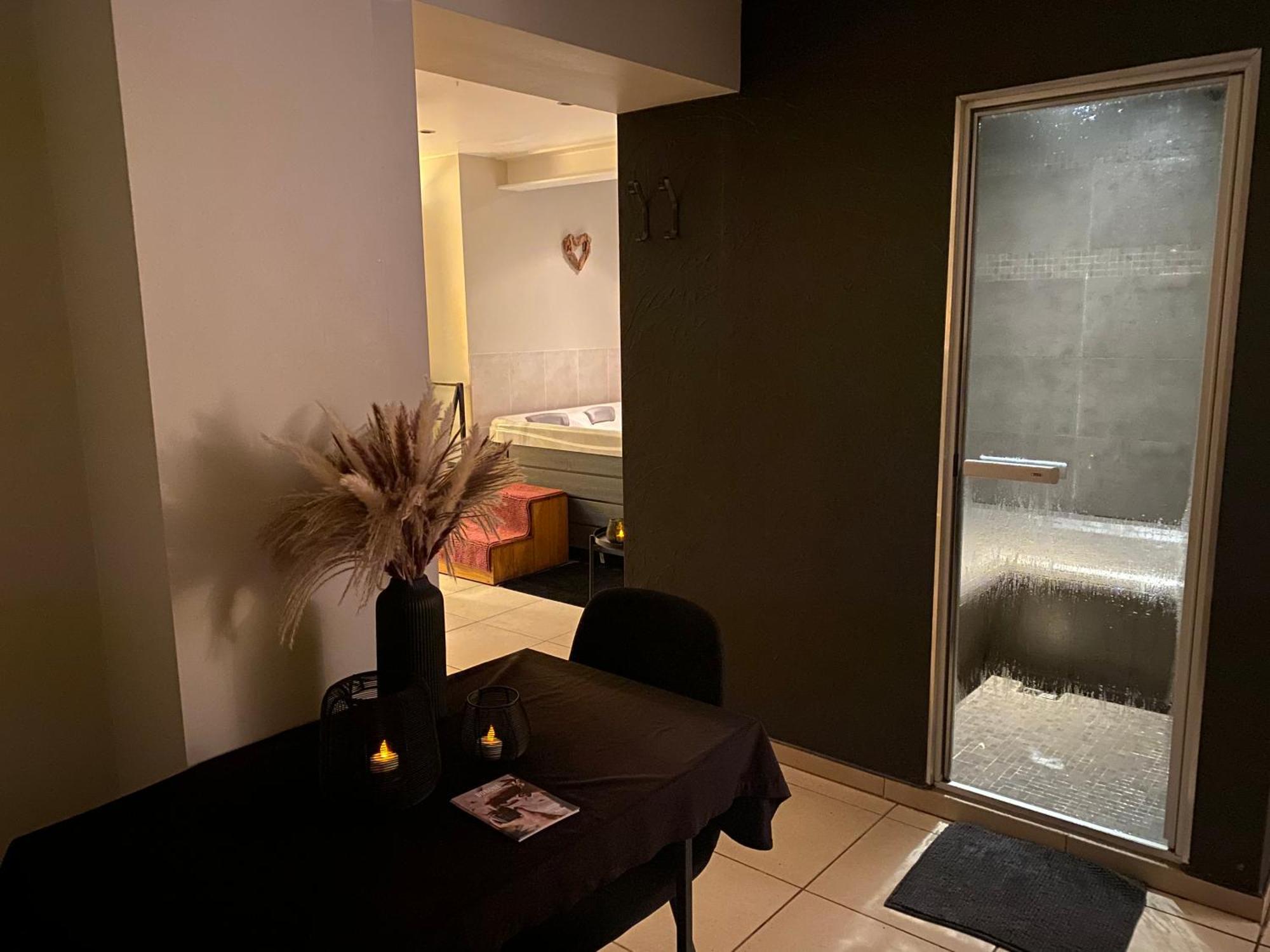 Le Petit Studio De L'Espace Bien Etre Libin Kültér fotó